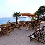 Hotel Grifeu Y Restaurant - Costa Brava Llança