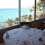 Hotel Grifeu Y Restaurant - Costa Brava Otel