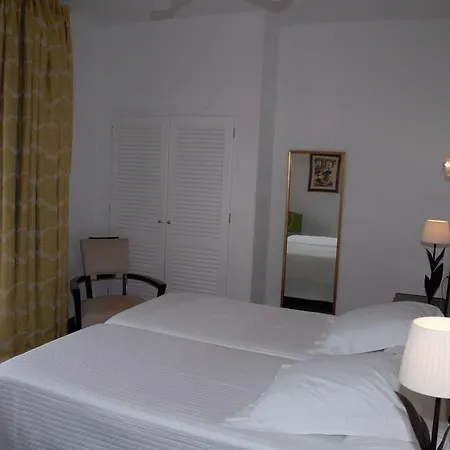 Hotel Grifeu 3*