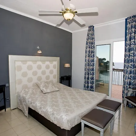 Hotel Grifeu 3*
