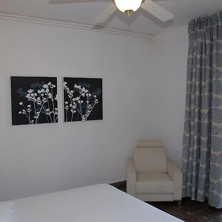 Grifeu Hotel 3*