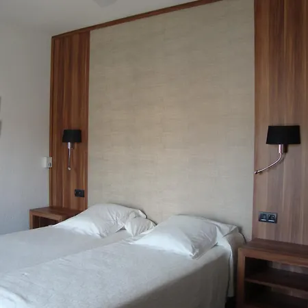 Grifeu Hotel 3*