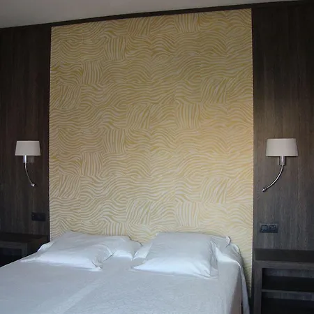 Grifeu Hotel 3*