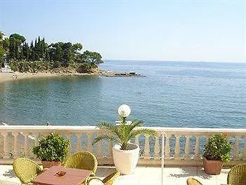 Grifeu Hotel Llanca