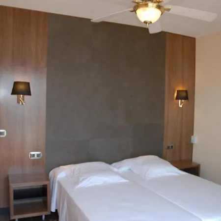 Grifeu Hotel Llanca