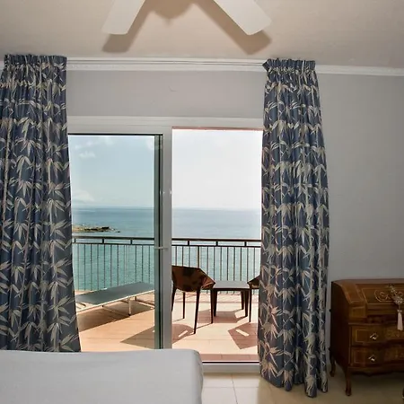 Grifeu Hotel 3*