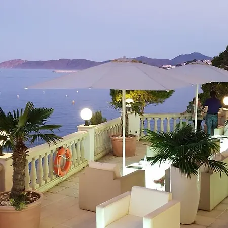 Grifeu Hotel