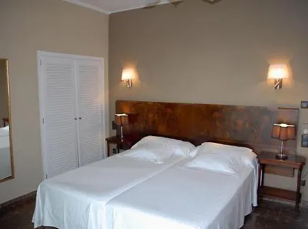 Grifeu Hotel Llanca