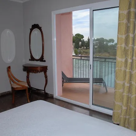 Hotel Grifeu Y Restaurant - Costa Brava Llança