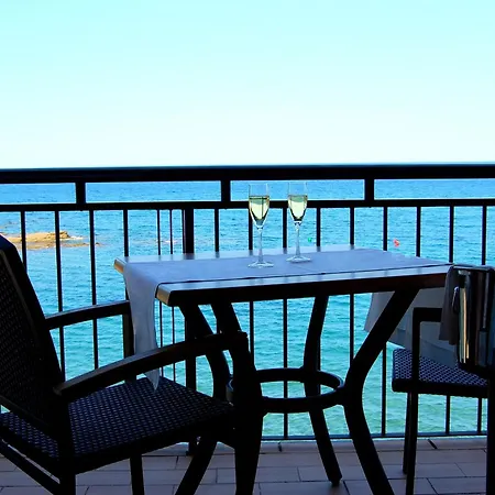 Hotel Hotel Grifeu Y Restaurant - Costa Brava 3*