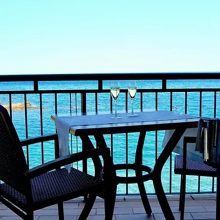 Hotel Grifeu Y Restaurant - Costa Brava