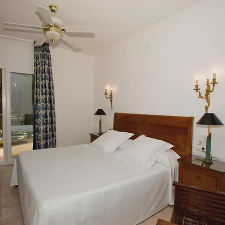 Hotel Grifeu Y Restaurant - Costa Brava Llança