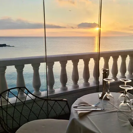 Hotel Hotel Grifeu Y Restaurant - Costa Brava 3*