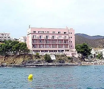 ホテル Grifeu Y Restaurant - Costa Brava 3*