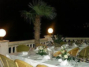 Grifeu Y Restaurant - Costa Brava מלון 3*