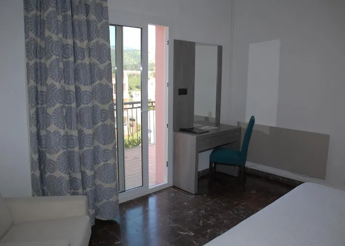 Grifeu 3* Llança